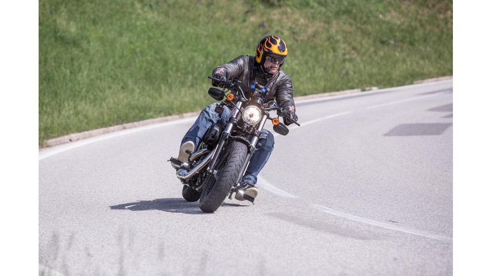 Harley-Davidson Sportster XL 1200X Forty-Eight - Immagine 17