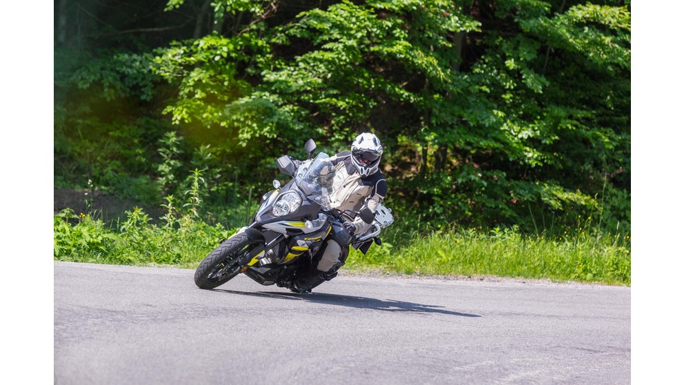 Triumph Tiger 800 XC - Imagen 21