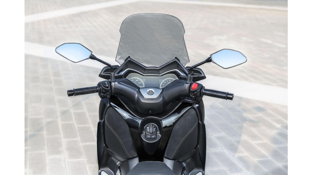 Yamaha XMAX 400 - Bild 24