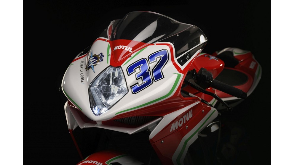 MV Agusta F3 800 RC - Resim 21