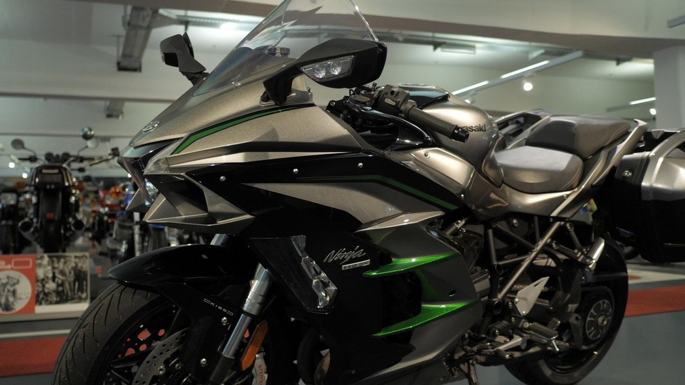 Kawasaki Z1000SX - Imagem 13