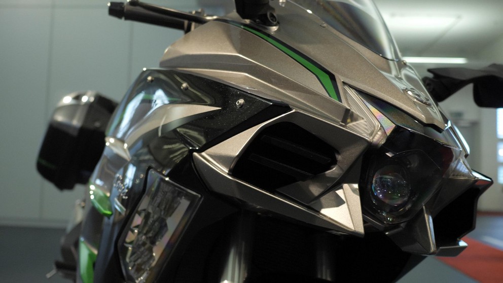 Kawasaki Z1000SX - Image 24