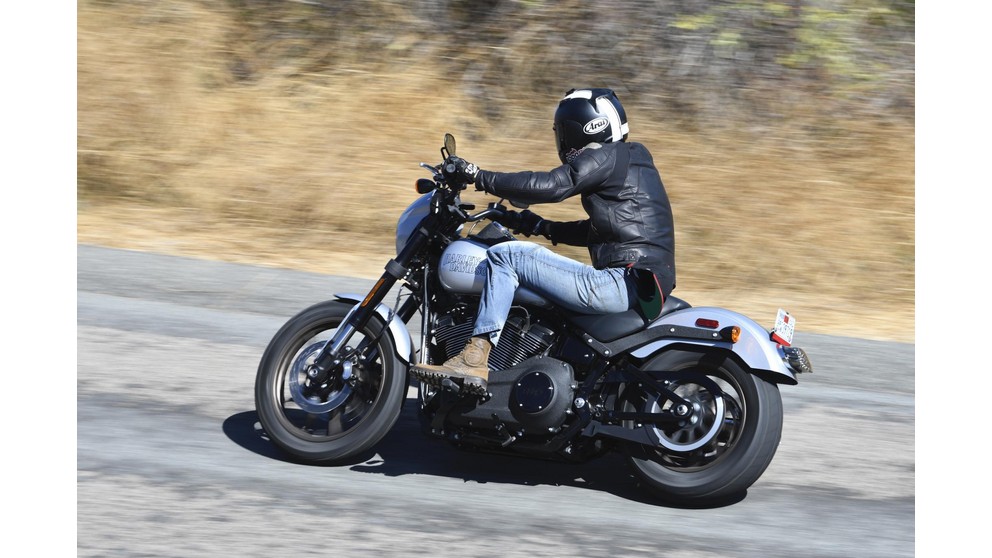 Harley-Davidson Low Rider S FXLRS - Imagem 7
