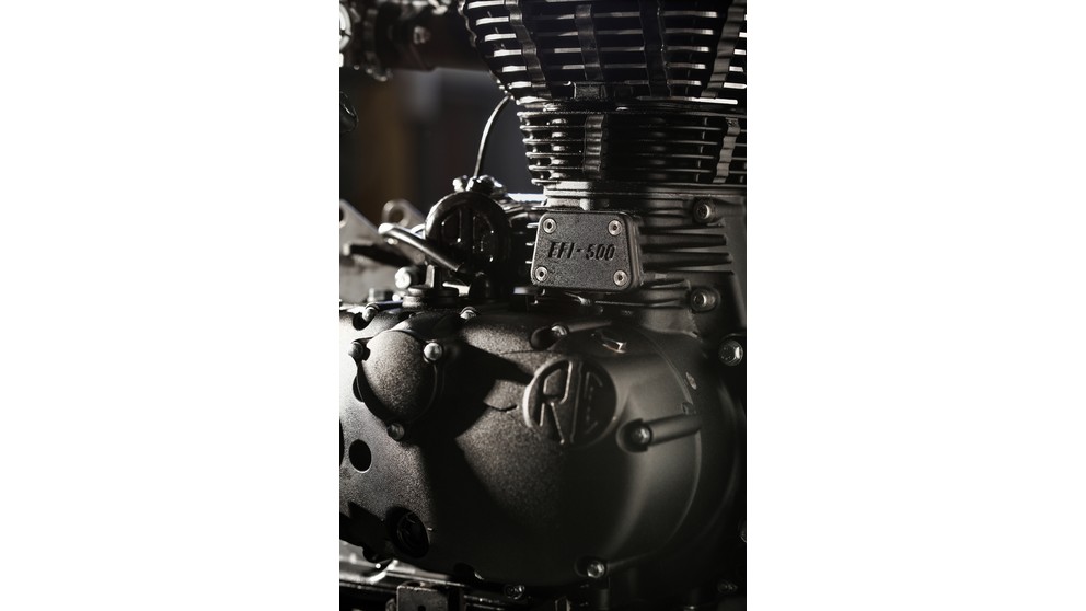 Royal Enfield Classic 500 Tribute Black - afbeelding 13