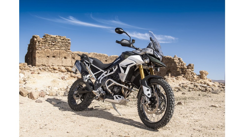 Triumph Tiger 800 XCA - Resim 8