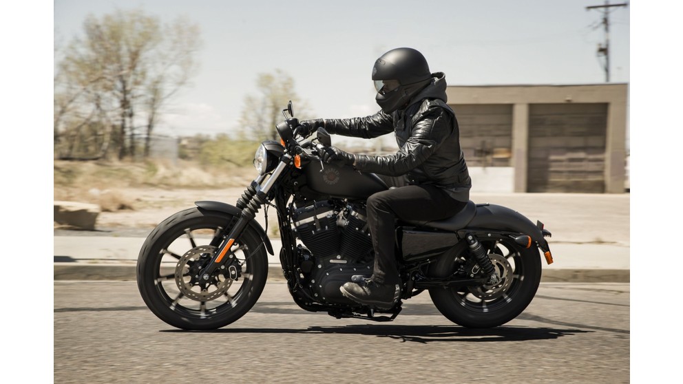 Harley-Davidson Sportster XL 883 N Iron - Resim 10