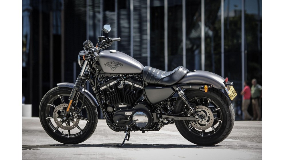 Harley-Davidson Sportster XL 883 N Iron - Resim 7