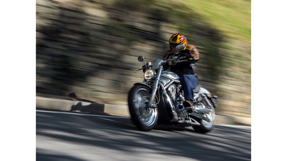 Harley-Davidson V-Rod VRSCA - Imagem 20