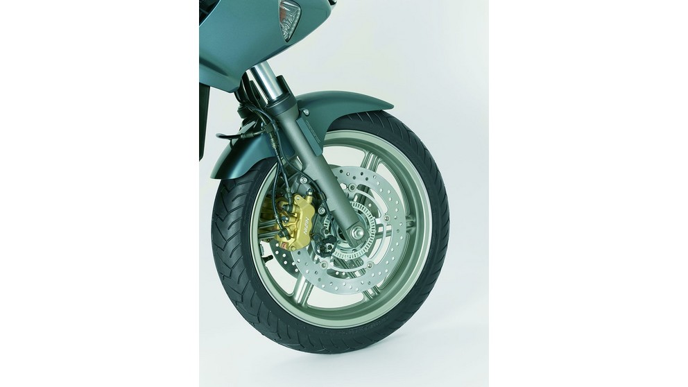 Honda CBF 1000 - Immagine 24