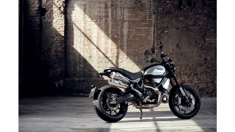 Ducati Scrambler 1100 Dark PRO - Slika 21