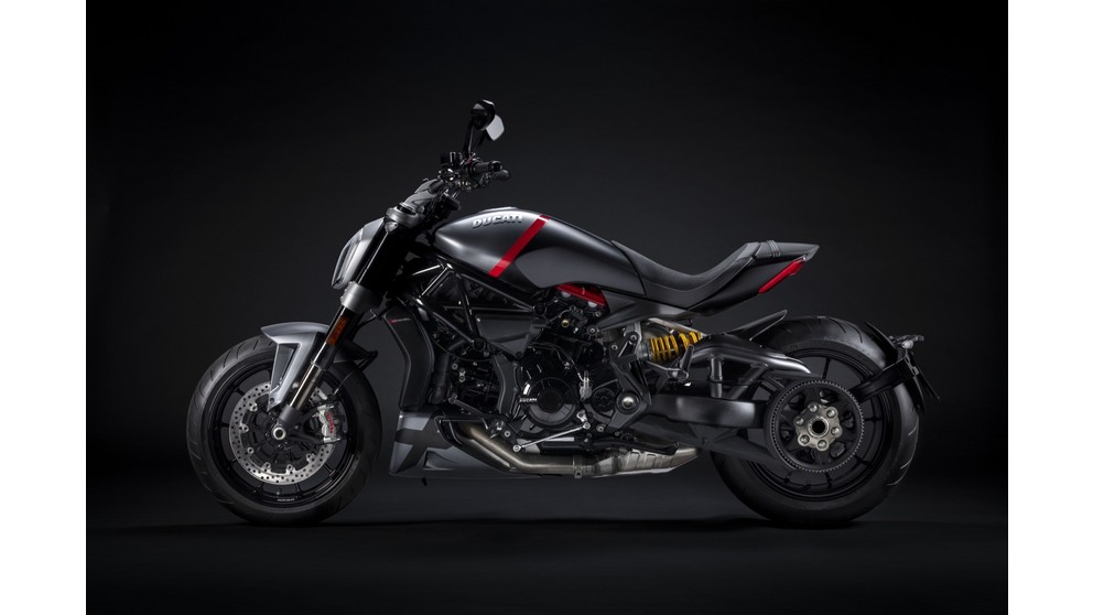 Ducati Scrambler 1100 Dark PRO - Obrázek 15