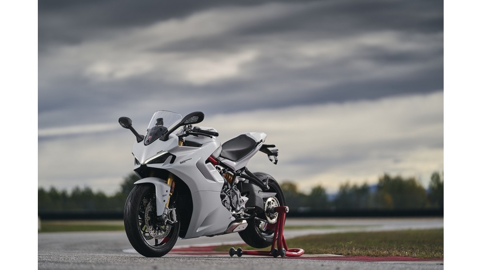 Ducati SuperSport 950 - Слика 13