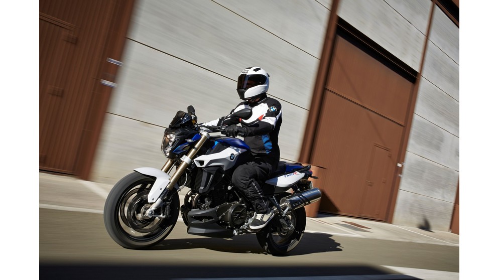 BMW F 800 R - Imagem 14