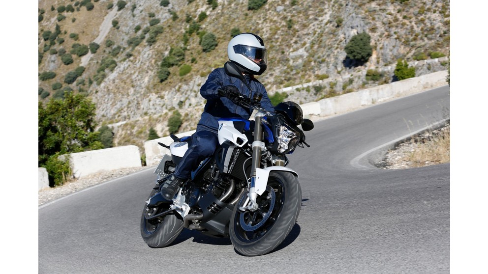 BMW F 800 R - Imagem 15