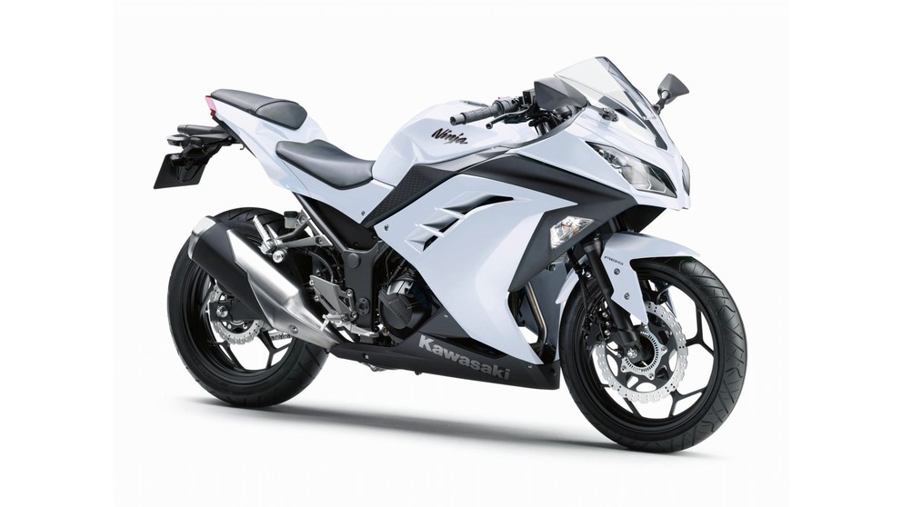 Kawasaki Ninja 300 - Bild 17