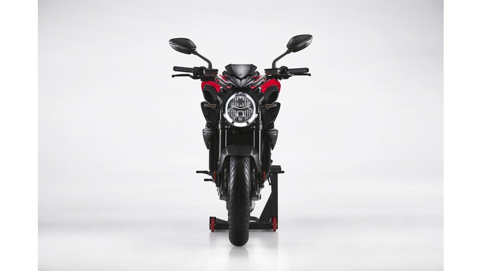 MV Agusta Brutale 800 Rosso - Image 23