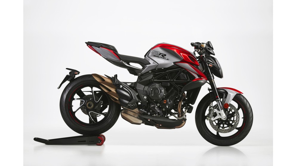 MV Agusta Brutale 800 Rosso - Obrázek 24