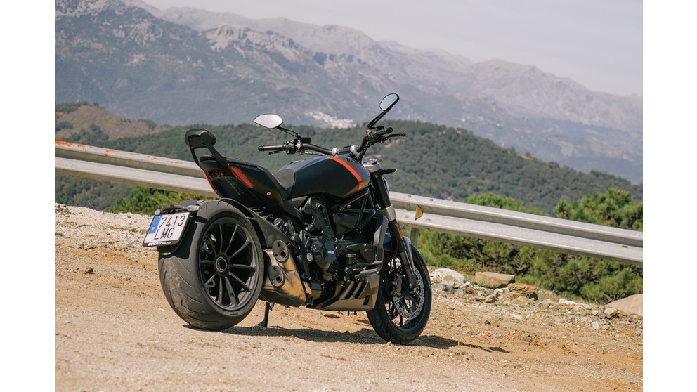 Ducati XDiavel Black Star - Bild 10