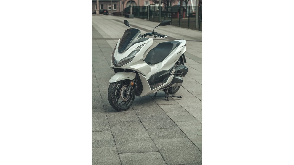 Honda PCX 125 - Imagem 23