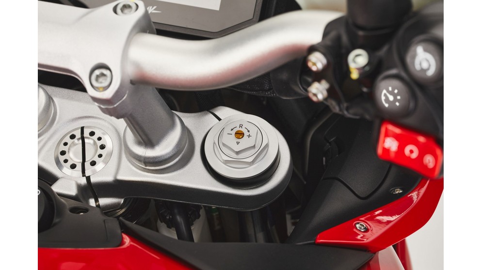 MV Agusta Turismo Veloce 800 Rosso - Imagem 21