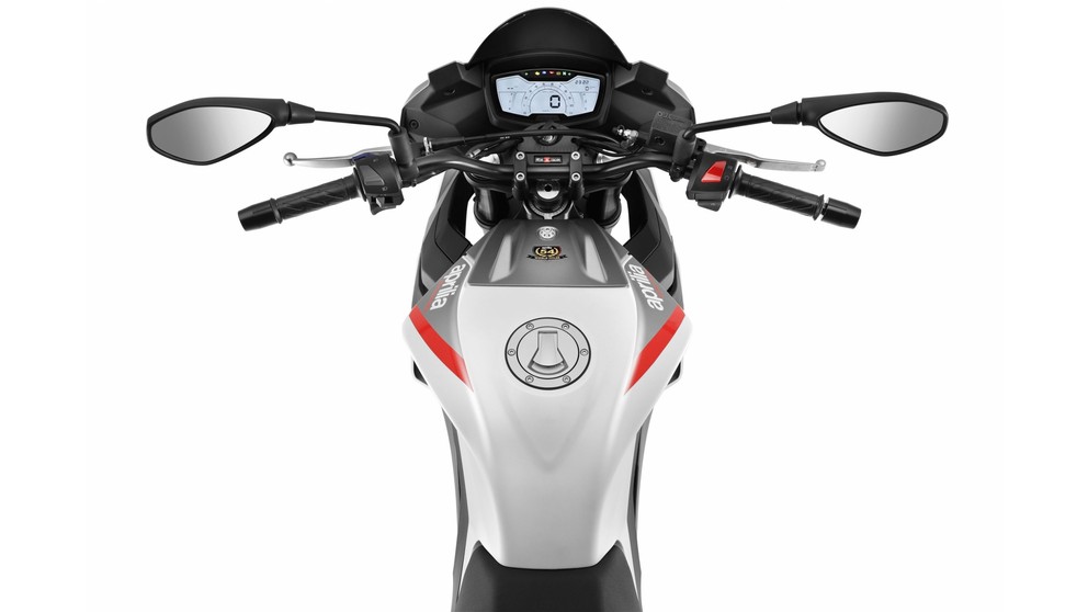 Aprilia Tuono 125 - Imagen 23