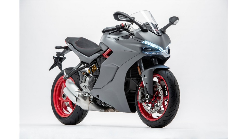 Ducati SuperSport - Image 8