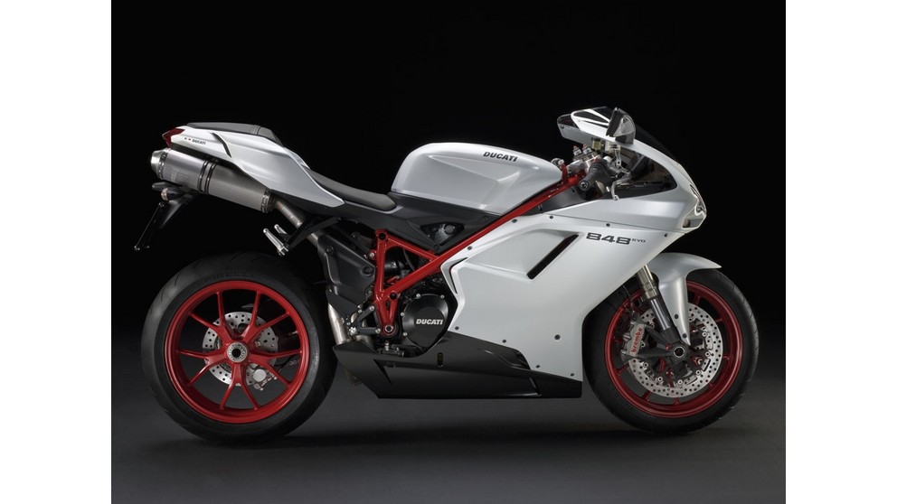 Ducati 848 - Imagem 12