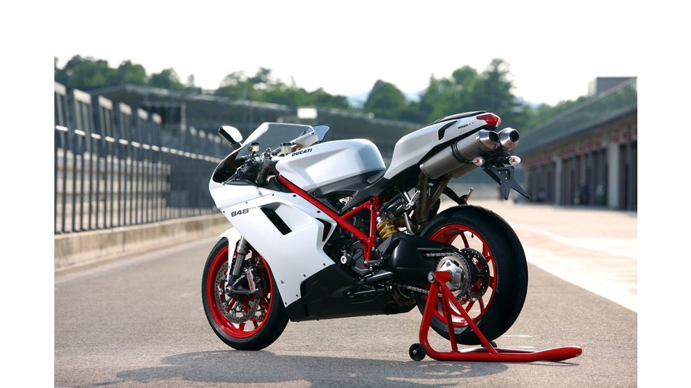 Ducati 848 - Imagem 10