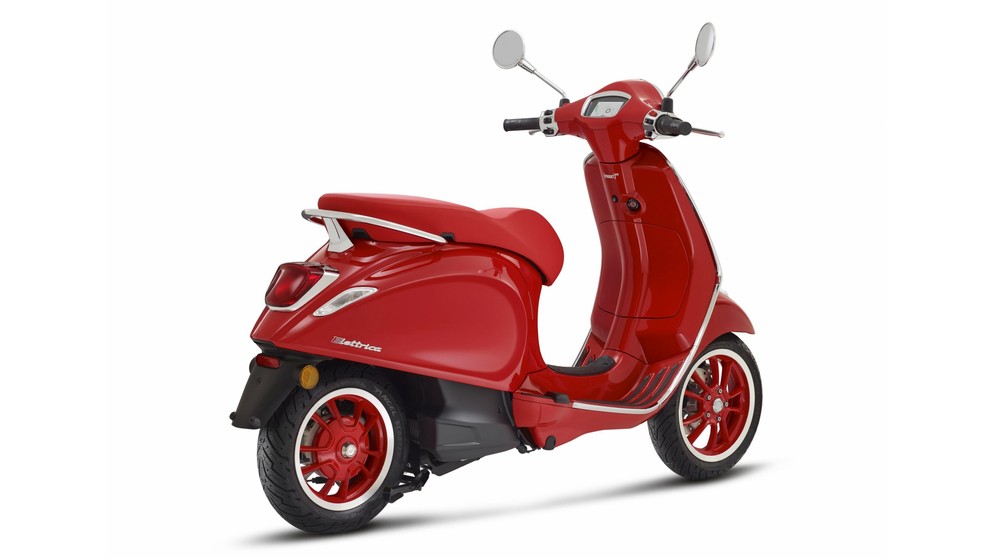 Vespa Elettrica RED - Obrázek 4