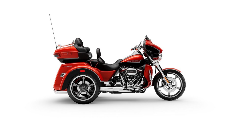 Harley-Davidson CVO Tri Glide FLHTCUTGSE - Bild 23