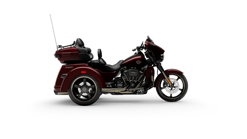 Harley-Davidson CVO Tri Glide FLHTCUTGSE - Imagem 22