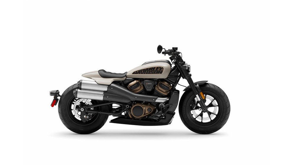 Harley-Davidson Road Glide FLTR - Bild 20