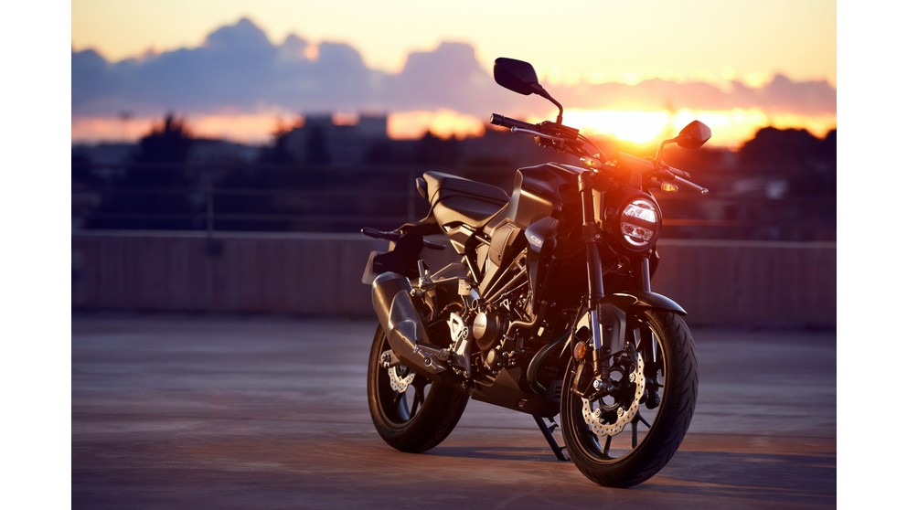 Honda CB300R - Imagem 21
