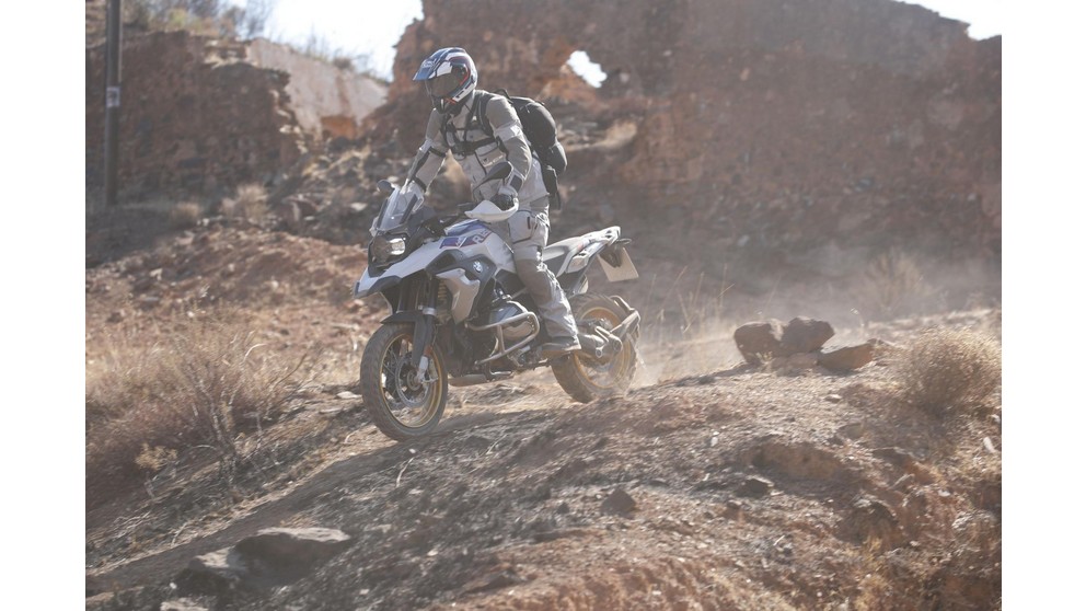 BMW R 1200 GS Adventure - Imagem 10