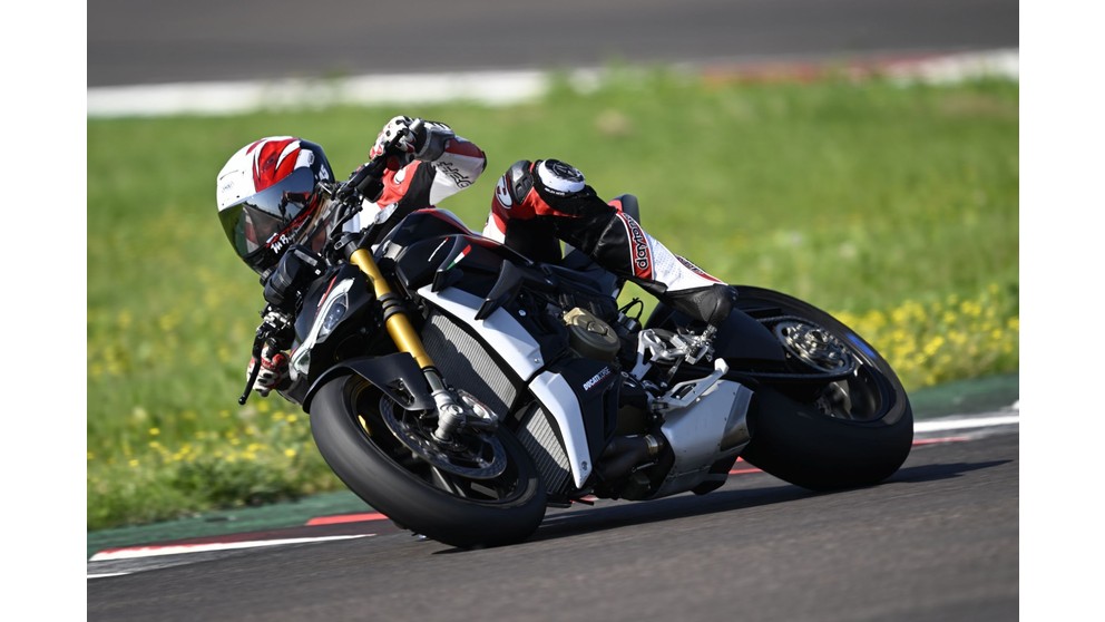 Ducati Streetfighter V4 SP - Resim 24