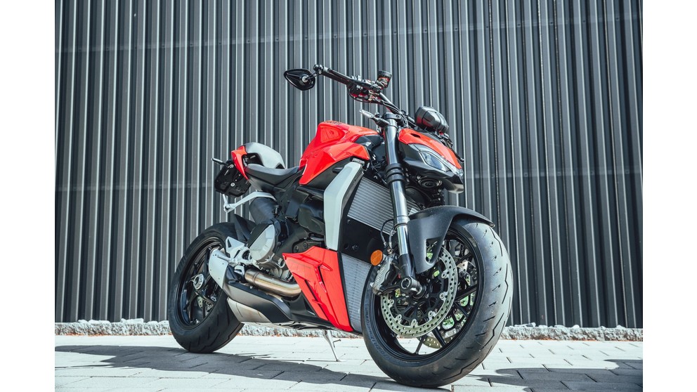 Ducati Streetfighter - Imagem 18