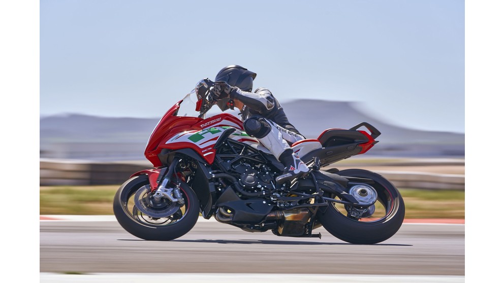 MV Agusta Dragster 800 RC SCS - afbeelding 13