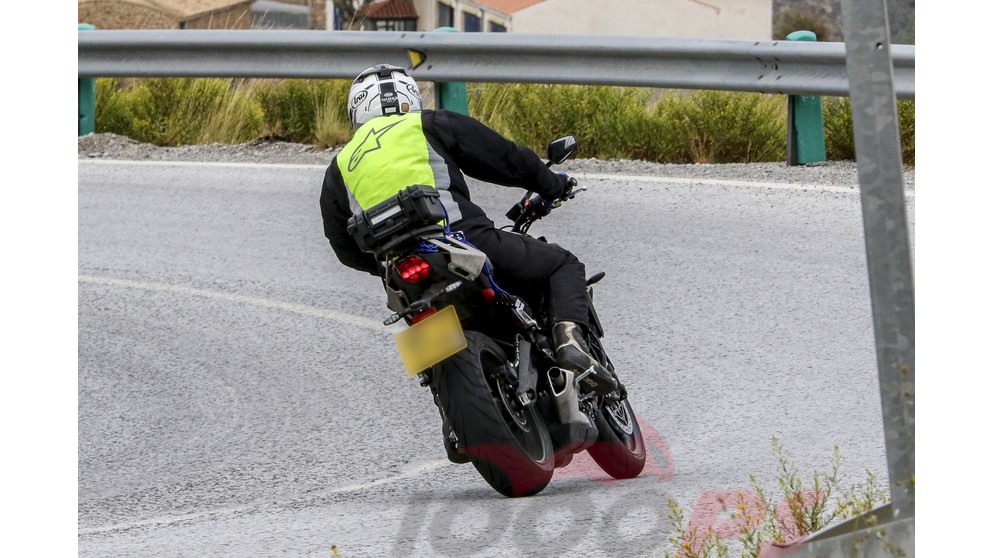 Triumph Street Triple - Obrázok 16