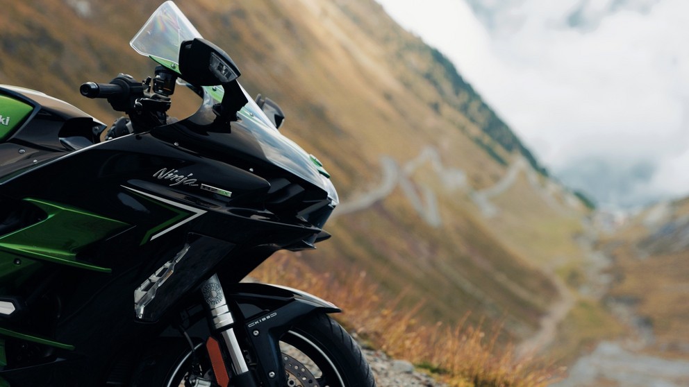 Kawasaki Ninja H2 SX SE - Kép 23