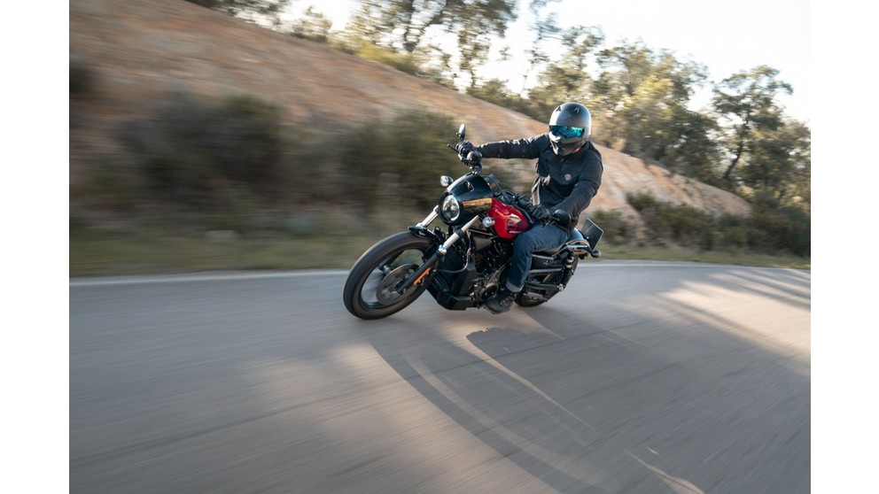 Harley-Davidson Touring Road Glide ST - Imagem 18