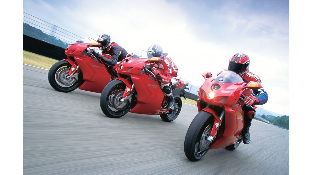 Ducati 999S - Imagem 17