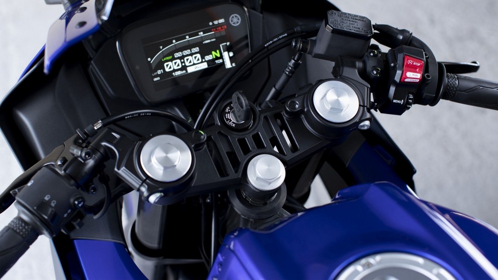 Yamaha YZ450F - Bild 23