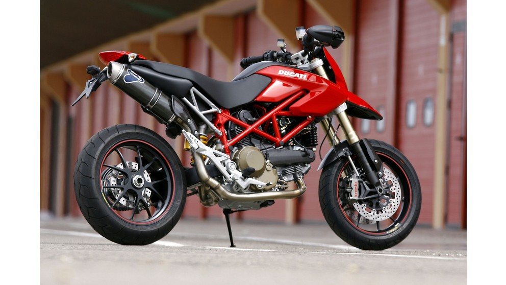 Ducati Hypermotard 1100 - Imagem 24