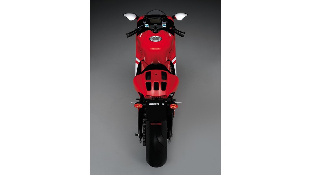 Ducati Desmosedici RR - Bild 4