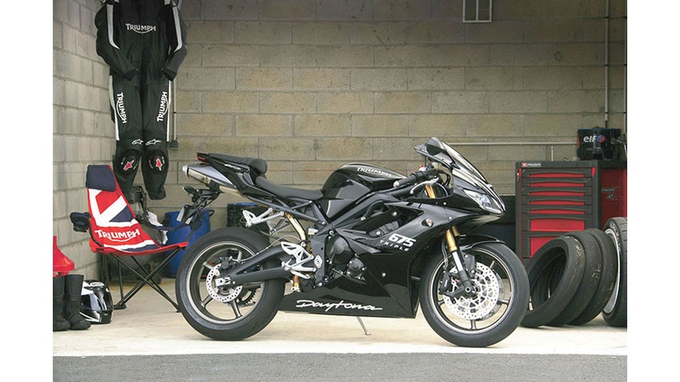 Triumph Daytona 675 - Obrázek 20