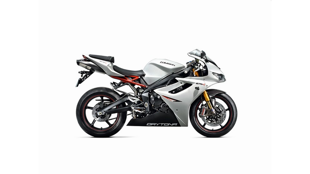 Triumph Daytona 675 - Слика 16