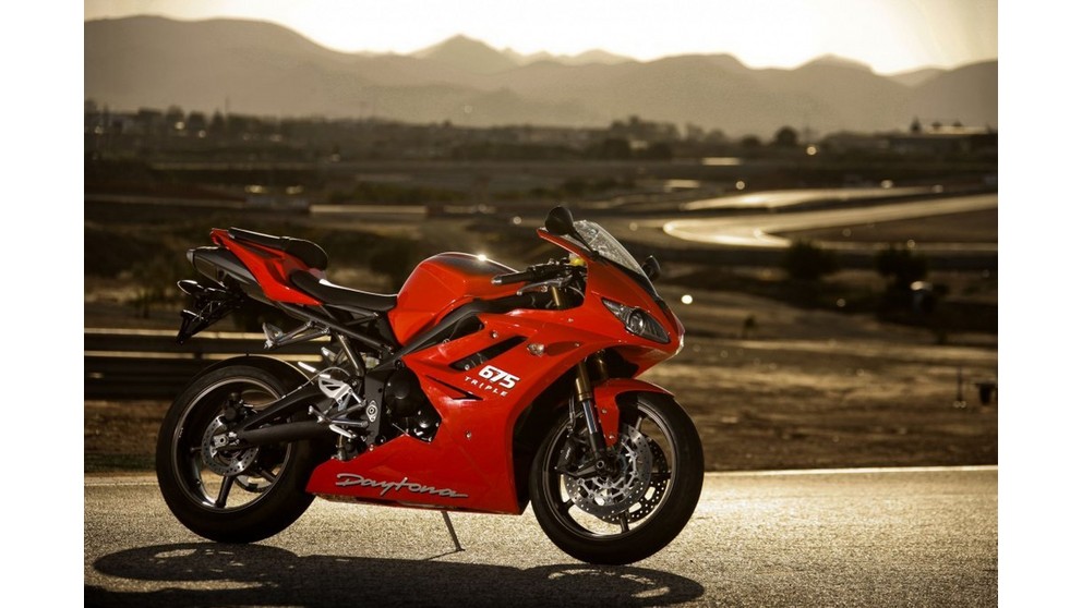 Triumph Daytona 675 - Bild 17