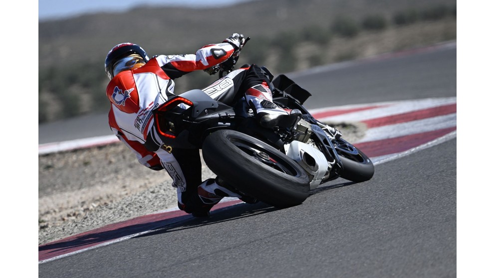 Ducati Streetfighter V4 - Obrázek 15