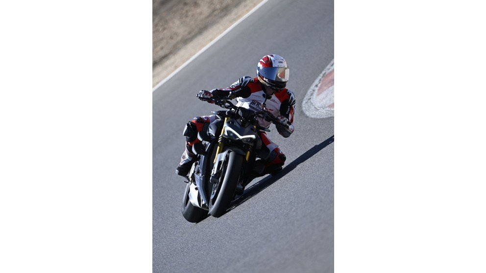 Ducati Streetfighter V4 - Obrázek 18