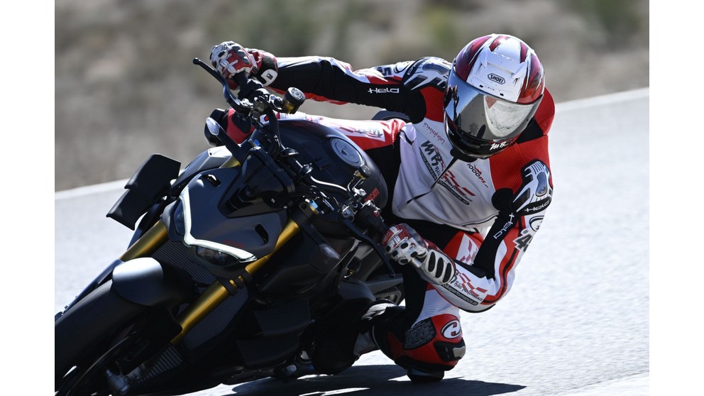 Ducati Streetfighter V4 - Obrázek 21
